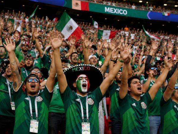 Ospitalitate mexicană, cu claxoane şi calificare